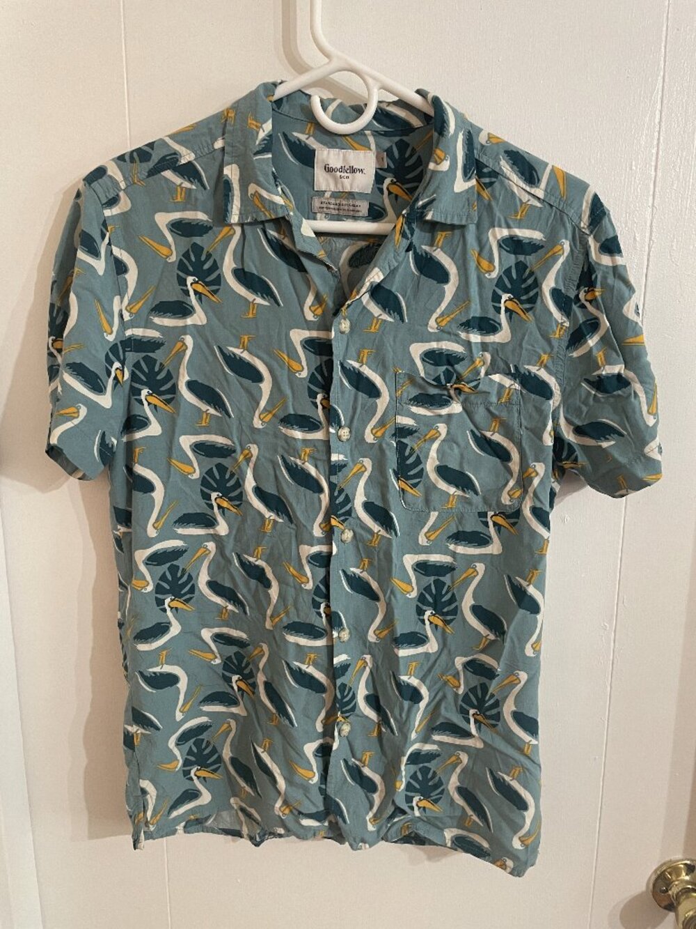 Goodfellow & Co. Aloha Hawaiian Shirt Mens Size S Blue Pelican Print Short Sleev